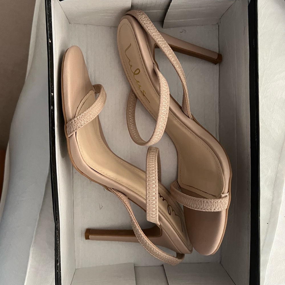 Nude strappy heels size 7